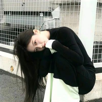 发布会现场实拍：超模之女夜店蹦迪，评论区两极分化