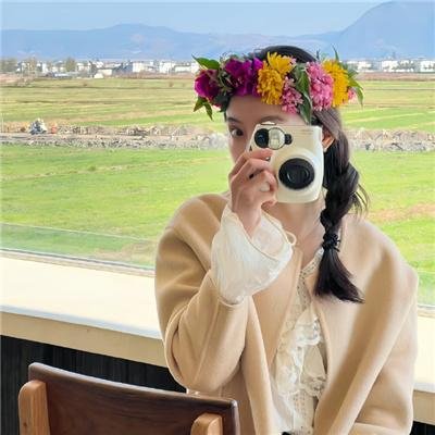 品牌官方实拍：顶流女星官宣恋情引爆服务器，官方介入调查